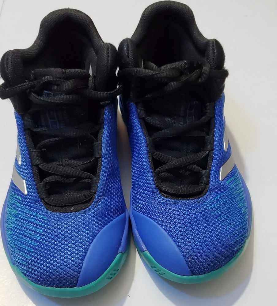 ADIDAS PRO SPARK BASKETBALL SHOE